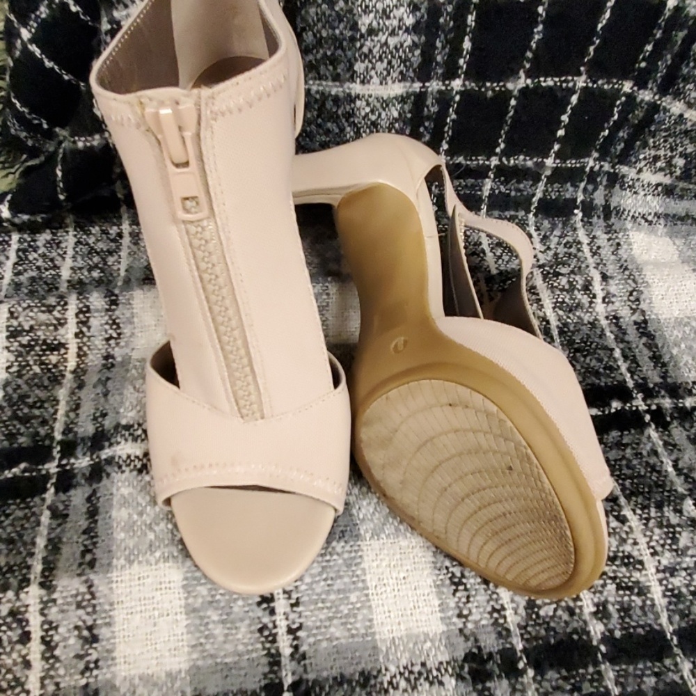 Shoes - Picture 2 of 2